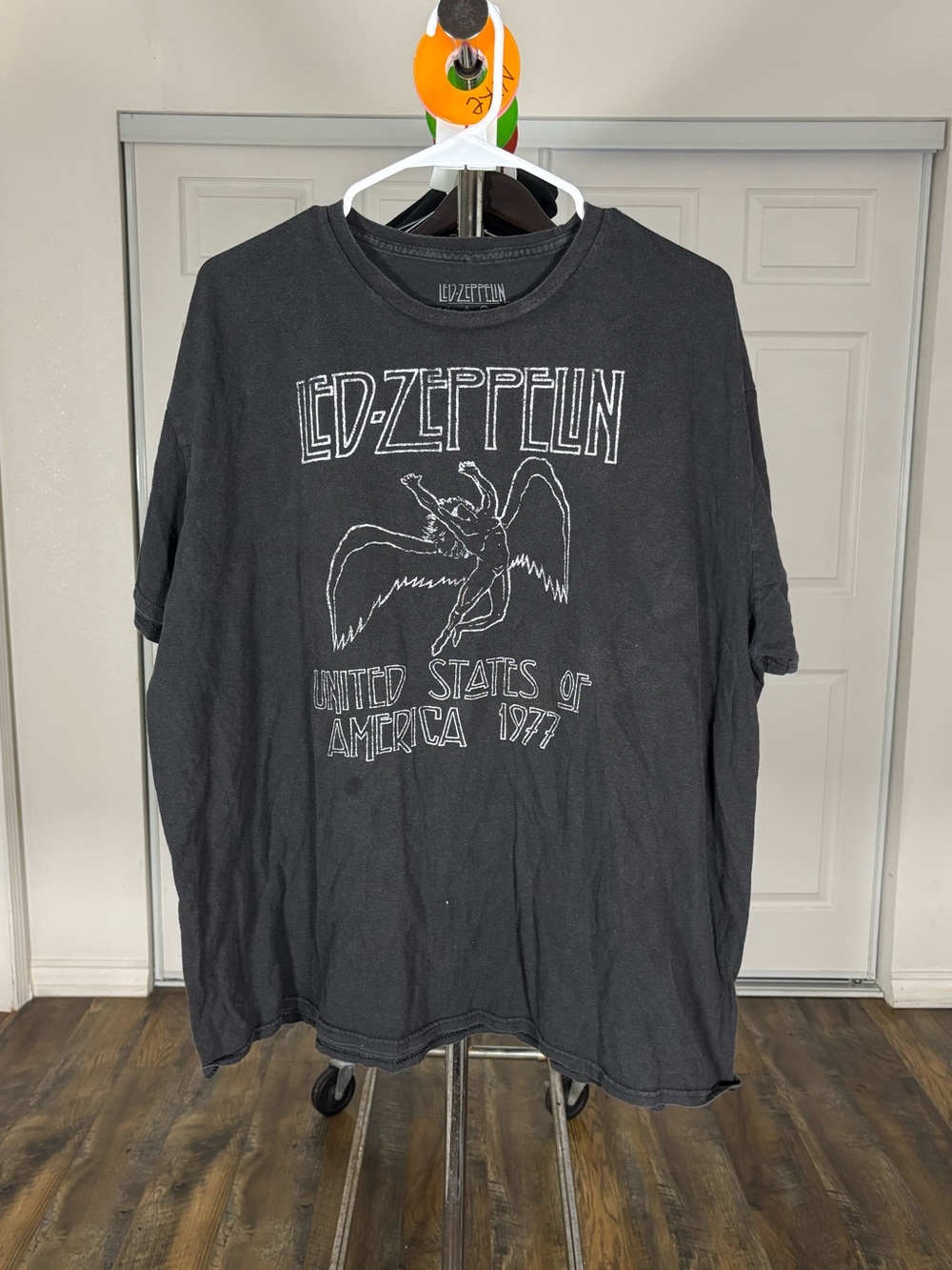 Led Zeppelin black Short Sleeve Band Tee